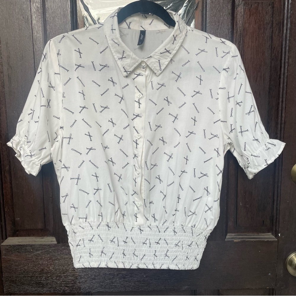 Bobby Pin Pattern Printed Shirt With Smocked Waist Size L Off White & Black